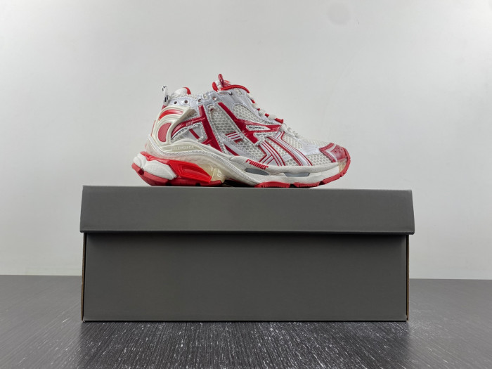 BALCIA RUNNER SNEAKER