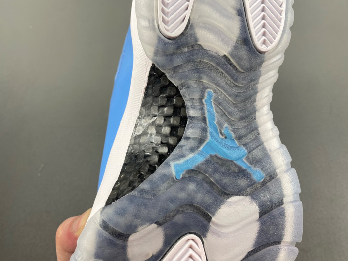 Air Jordan “Ultimate Gift of Flight” Pack 717602-900