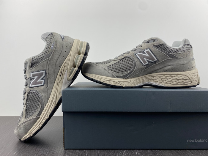 New Balance 2002R Marblehead Light Aluminum Men