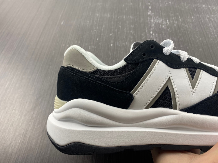 New Balance 57/40 Team Black Men
