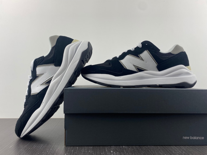 New Balance 57/40 Team Black Men