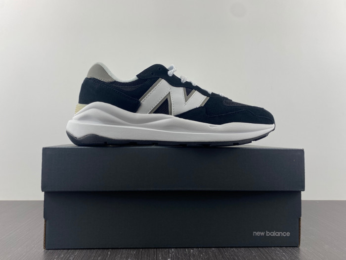 New Balance 57/40 Team Black Men