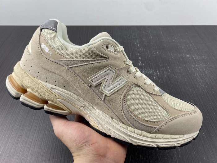 New Balance M2002RCC Calm Taupe M2002RCC