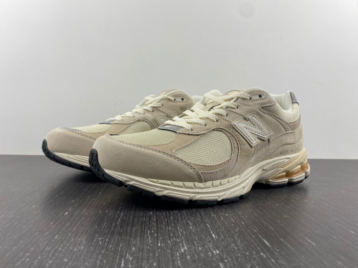 New Balance M2002RCC Calm Taupe M2002RCC