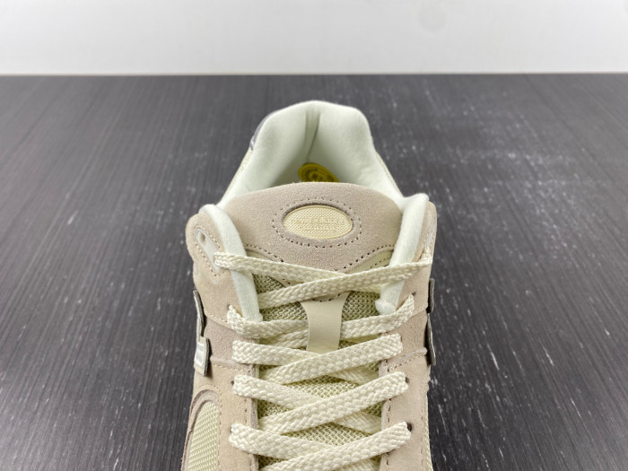 New Balance M2002RCC Calm Taupe M2002RCC