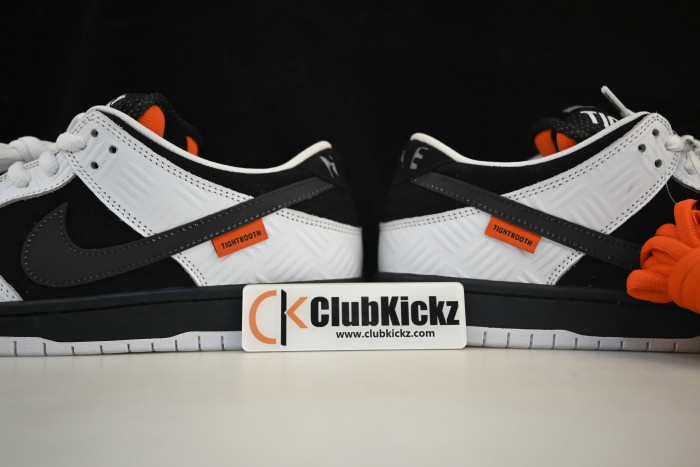Nike SB Dunk Low TIGHTBOOTH FD2629-100