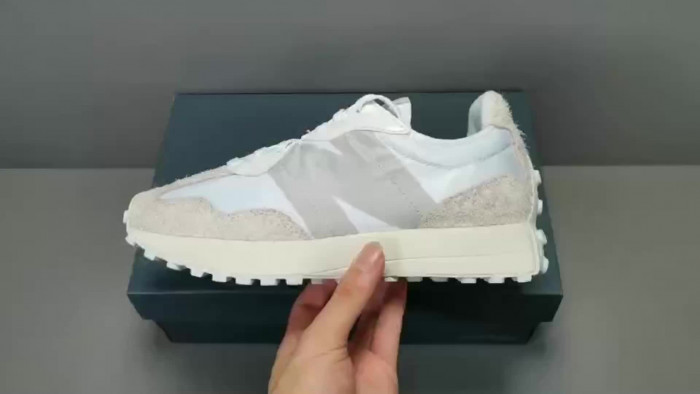 (WMNS) New Balance 327 