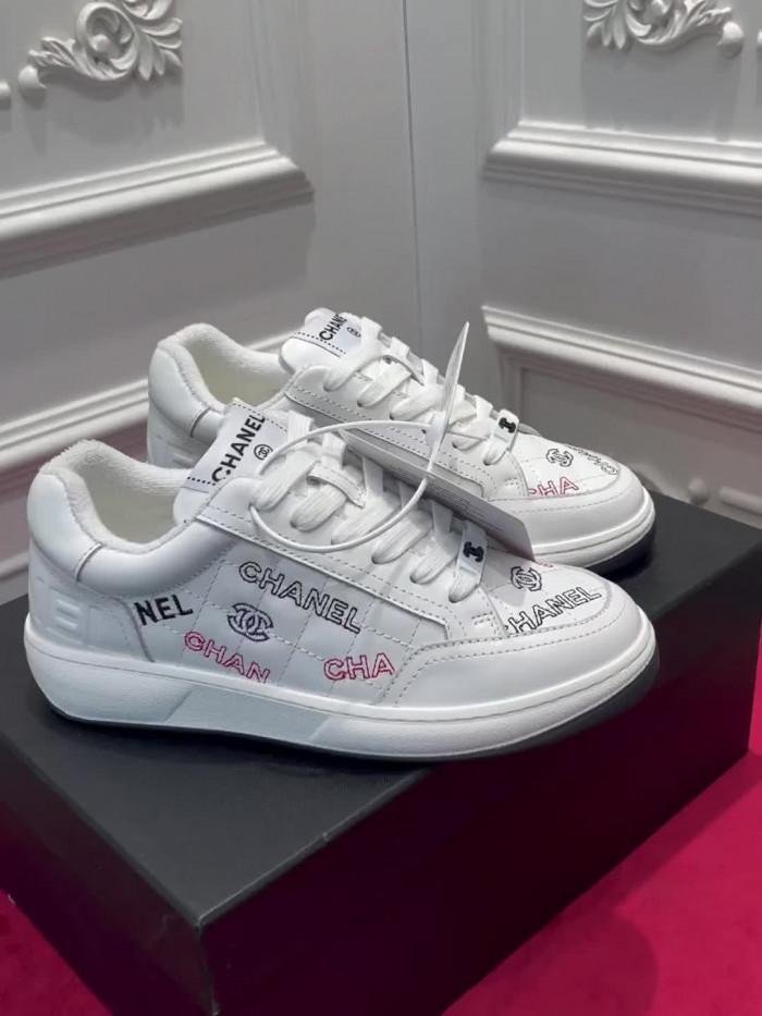 CHNL Sneaker