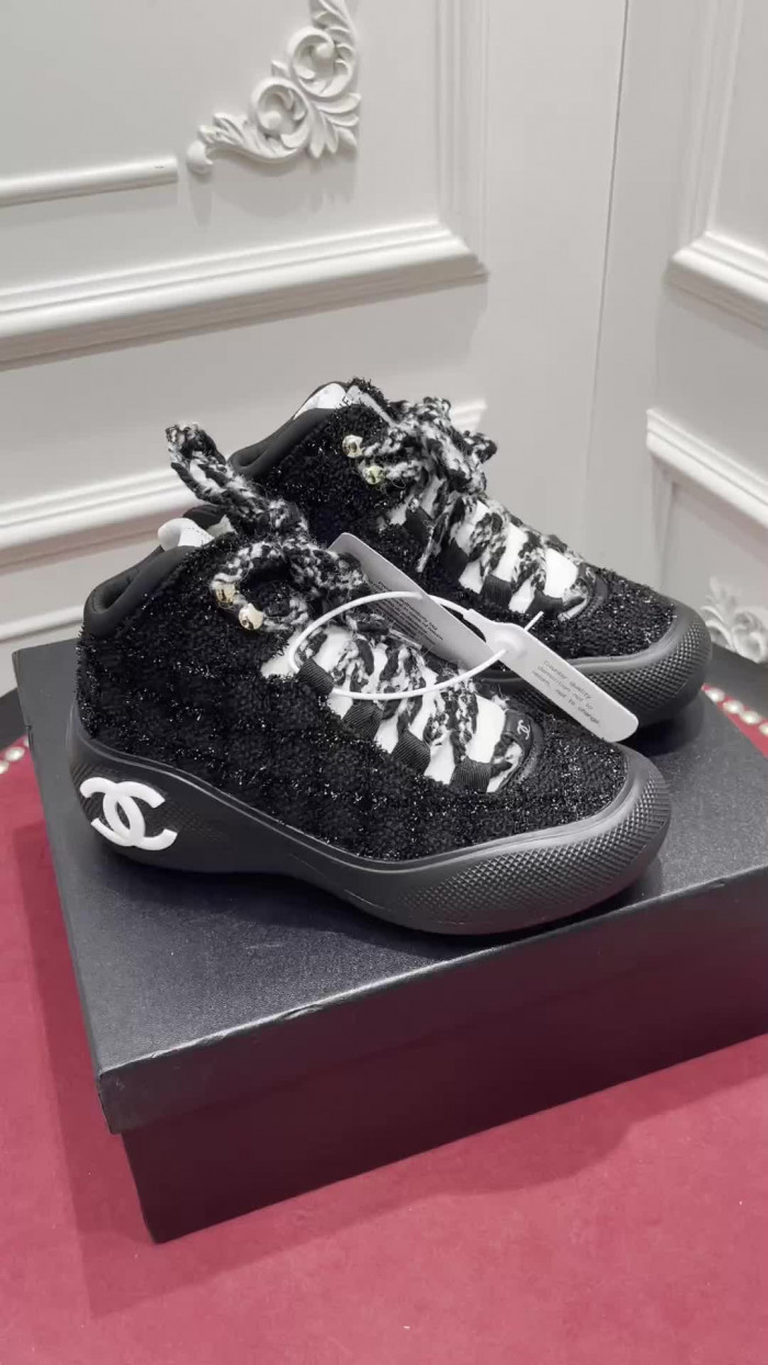 CHNL Sneaker