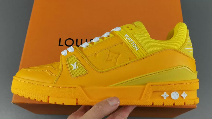 LUSV SNEAKERS