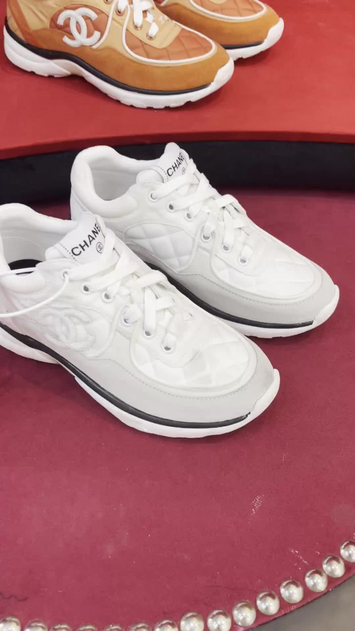 CHNL Sneaker