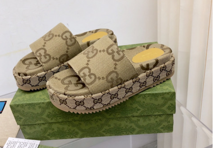 GCI GG Slide Sandal