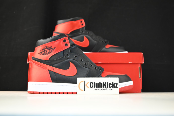 Air Jordan 1 High OG WMNS Satin Bred FD4810-061