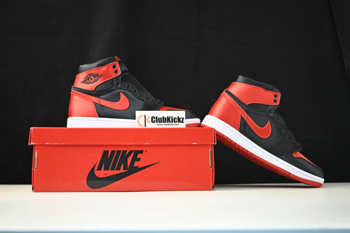 Air Jordan 1 High OG WMNS Satin Bred FD4810-061