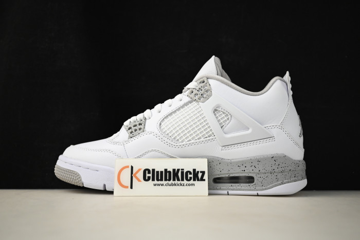Air Jordan 4 “White Oreo” CT8527-100