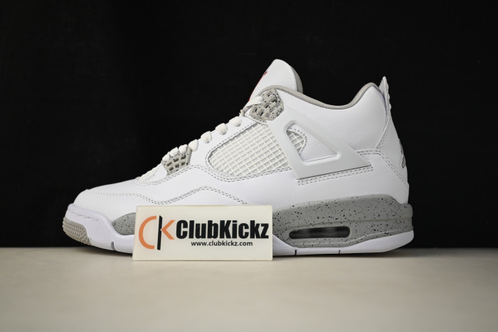 Air Jordan 4 “White Oreo” CT8527-100