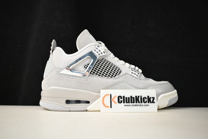 Air Jordan 4 Frozen Moments AQ9129-001