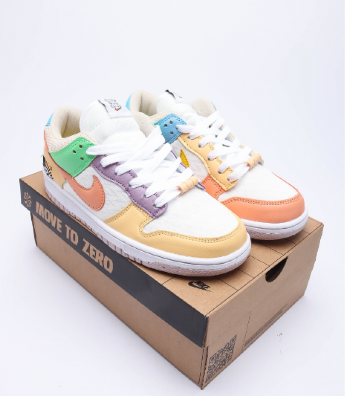 Nike Dunk Low SE Sun Club DQ0265-100
