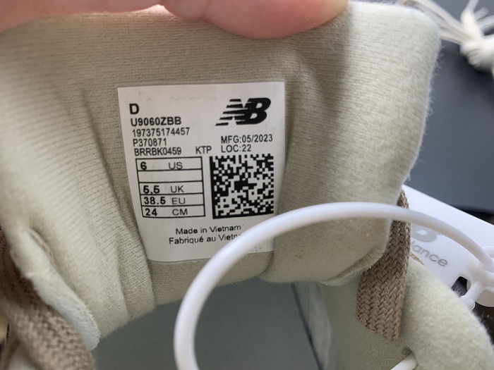 New Balance 9060 Beige Cream U9060ZBB