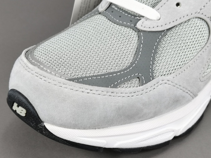 New Balance 990 V3 U990GY3