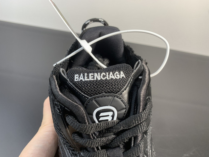 BALCIA RUNNER SNEAKER
