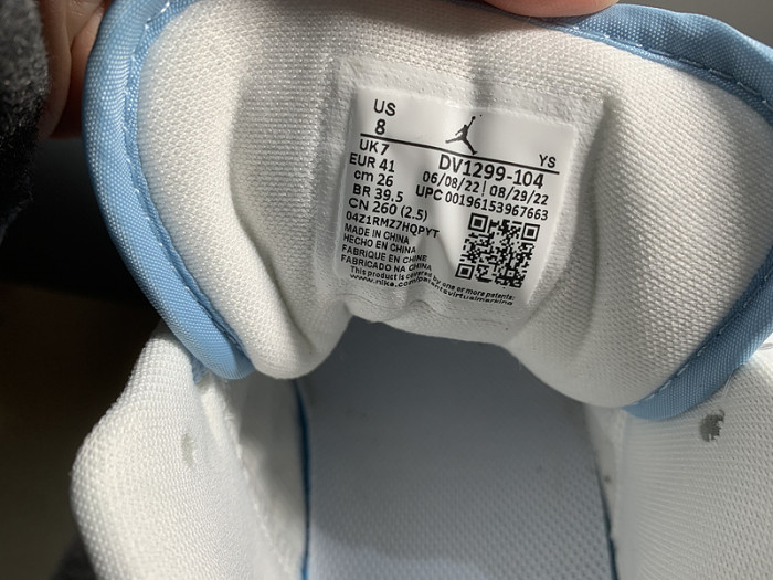Air Jordan 1 Low SE Reverse Ice Blue DV1299-104