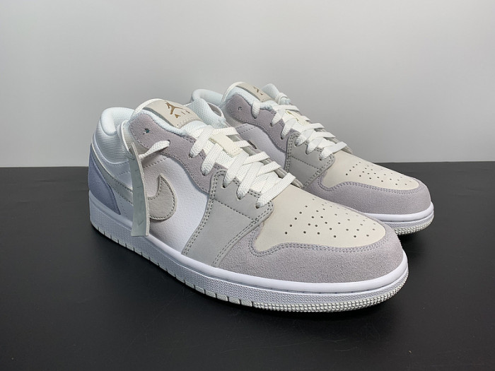 Air Jordan 1 Low "Paris" CV3043-100