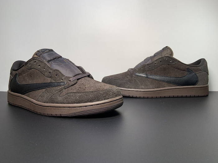 Travis Scott x Air Jordan 1 Low OG DM7866-202