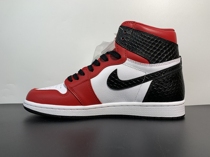 Air Jordan 1 Retro OG Satin Snake Skin Chicago CD0461-601