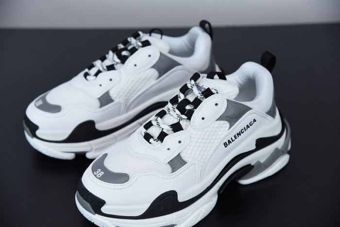 BALCIA Triple S Sneaker