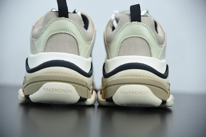 BALCIA Triple S Sneaker