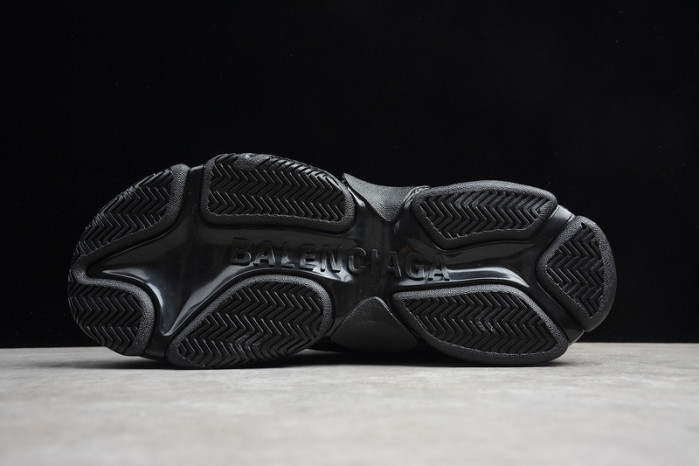 BALCIA Triple S Sneaker