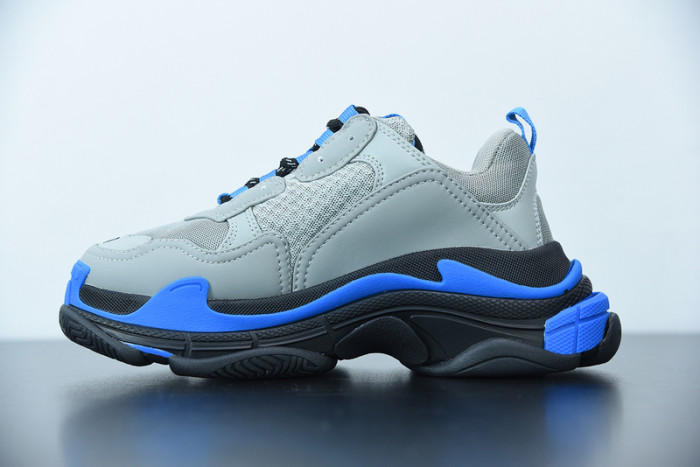 BALCIA Triple S Sneaker