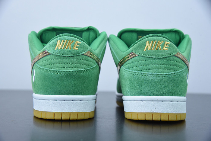 Nike SB Dunk Low St. Patrick