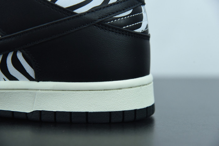 Quartersnacks x Nike SB Dunk Low DM3510-001