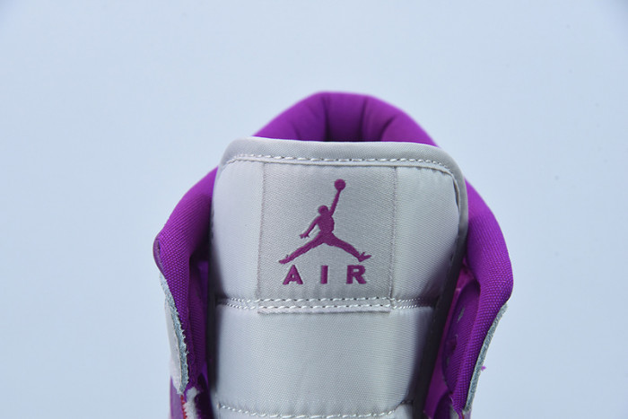Air Jordan 1 Mid Magenta WMNS BQ6472-501