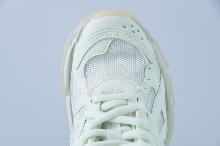 BALCIA RUNNER SNEAKER