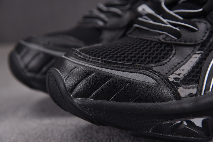 As*ic*s gel-quantum kinetic graphite grey black 1203a270-001