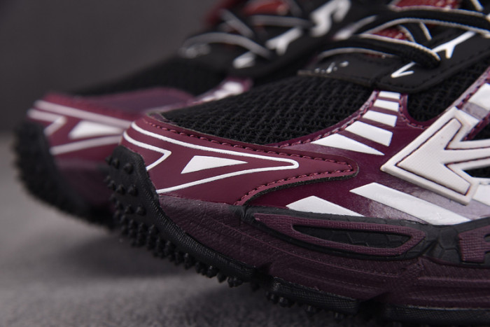 OFF-WHITE BE RIGHT BACK