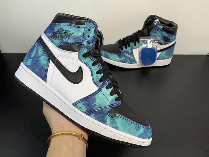 (WMNS) Air Jordan 1 Retro High OG 