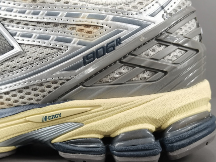 thisisneverthat x New Balance 1906R M1906RTl