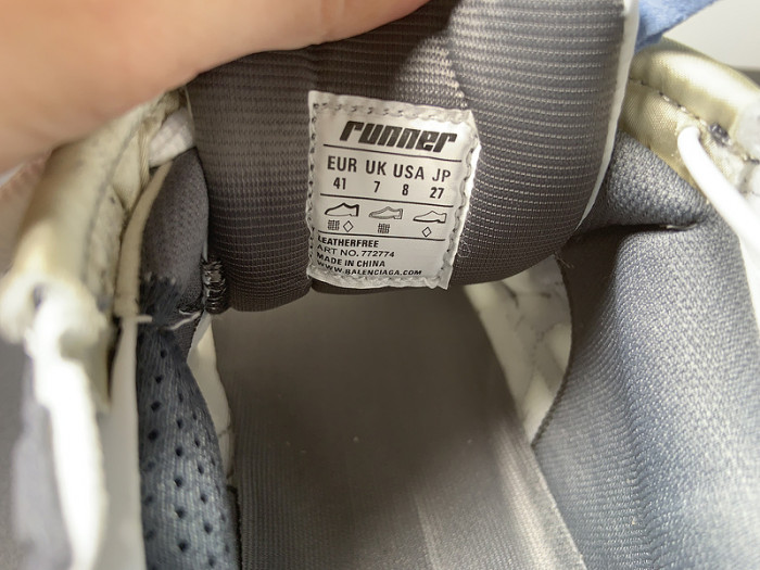 BALCIA RUNNER SNEAKER