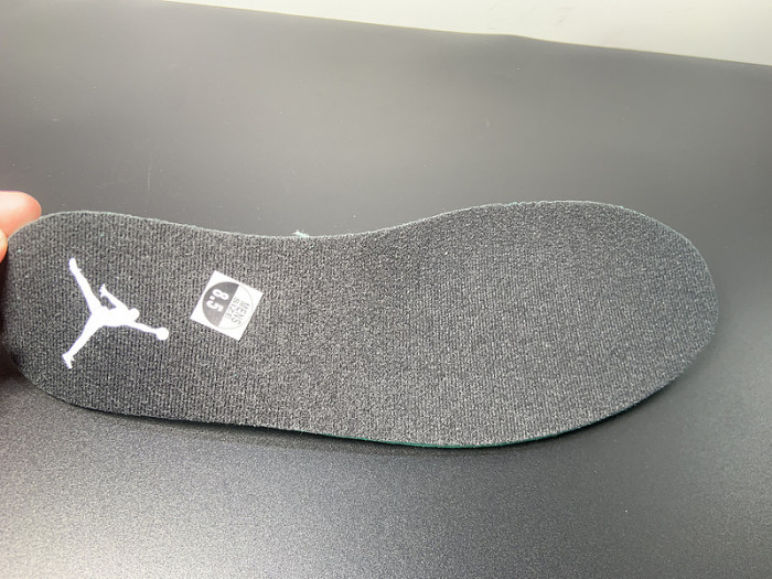 Nigel Sylvester x Air Jordan 4 RM “Driveway Grey” RM FQ7939-004