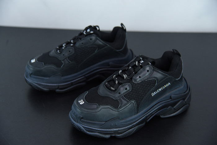 BALCIA Triple S Sneaker