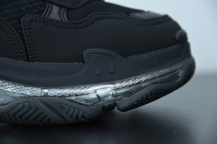 BALCIA Triple S Sneaker