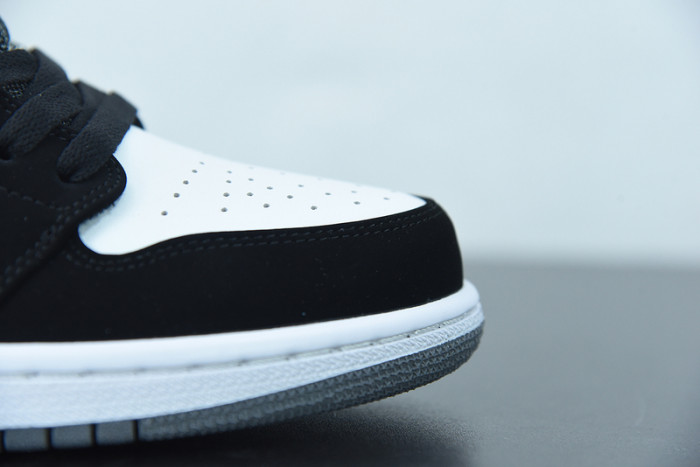 Air Jordan 1 Low Black White Wolf Grey Infrared 553558-029
