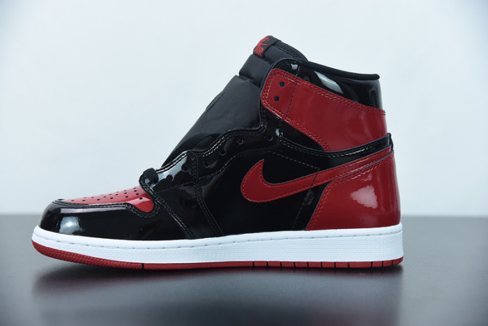 Air Jordan 1 High OG “Bred Patent” 555088-063