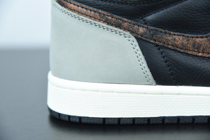 Air Jordan 1 High OG “Patina” 555088-033