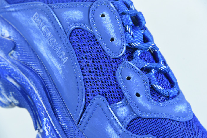 BALCIA Triple S Sneaker