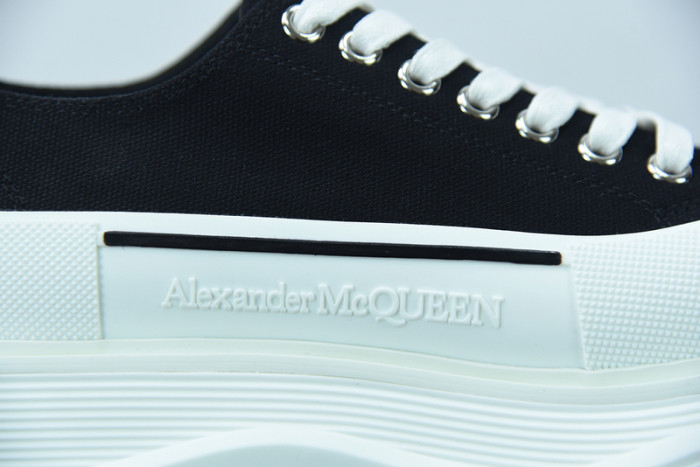 ALEXMQ Sneakers
